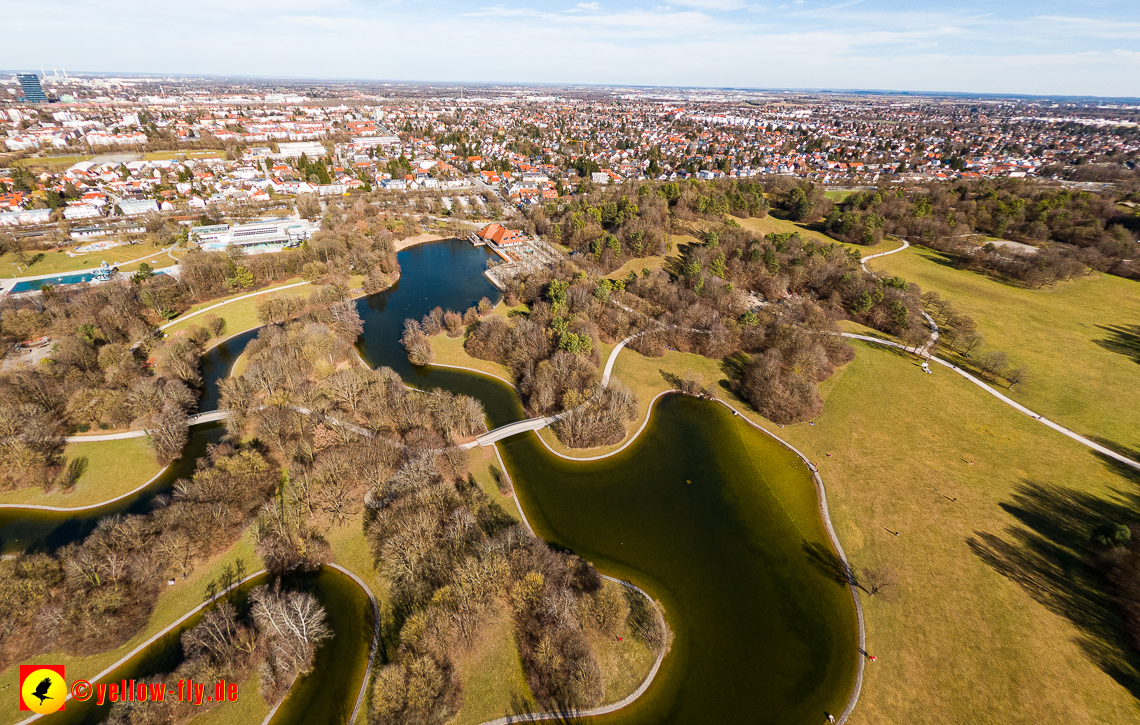 20.02.2023 -  Ostparksee und Schule am Strehleranger mit Umgebung in Neuperlach